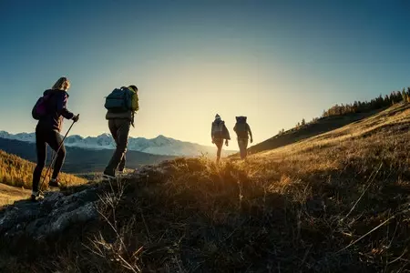 Equipamiento Esencial para Aventuras al Aire Libre